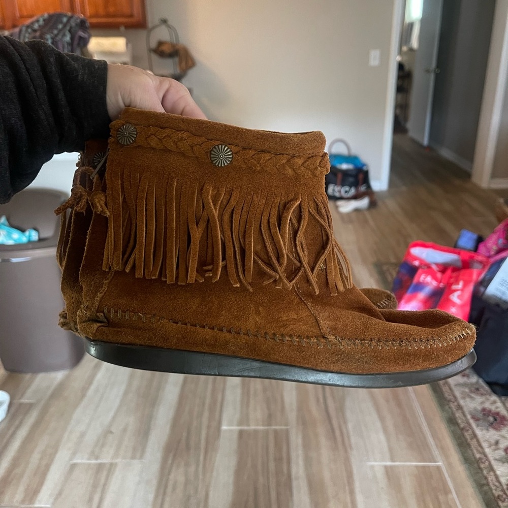 Minnetonka Moccasin ankle booties